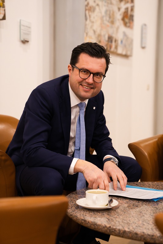 “Bescherm strategische kennis en bedrijven tegen buitenlandse inmenging”